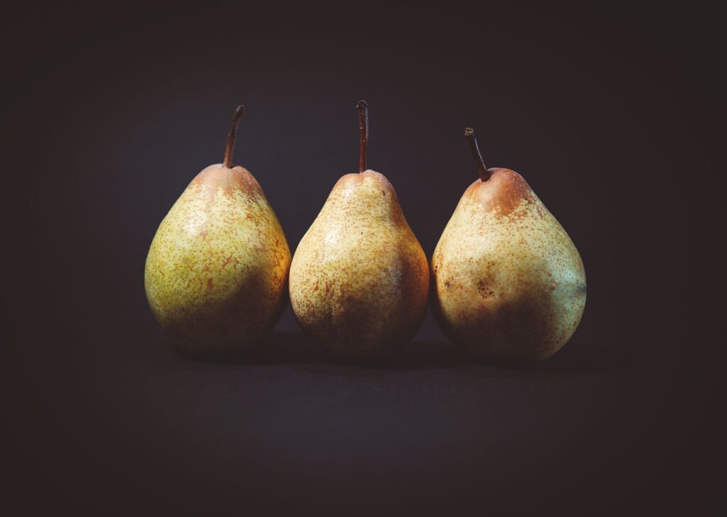 Pears in Season